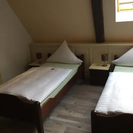 Hotel-pension Markt-scheune Anno 1652 *